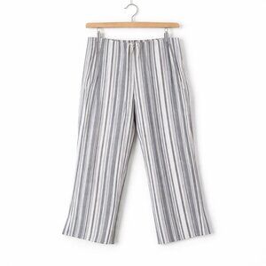 TRIBAL | White & Grey Striped Cotton Capri Pants – Women’s Size 10